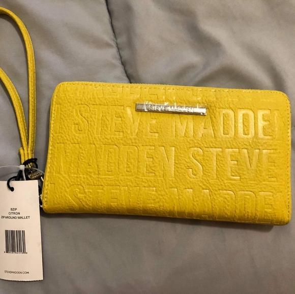 Steve Madden Handbags - Steve Madden Wallet